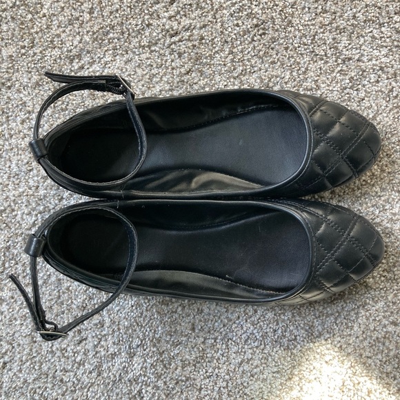 Merona Black Flats - Picture 2 of 3